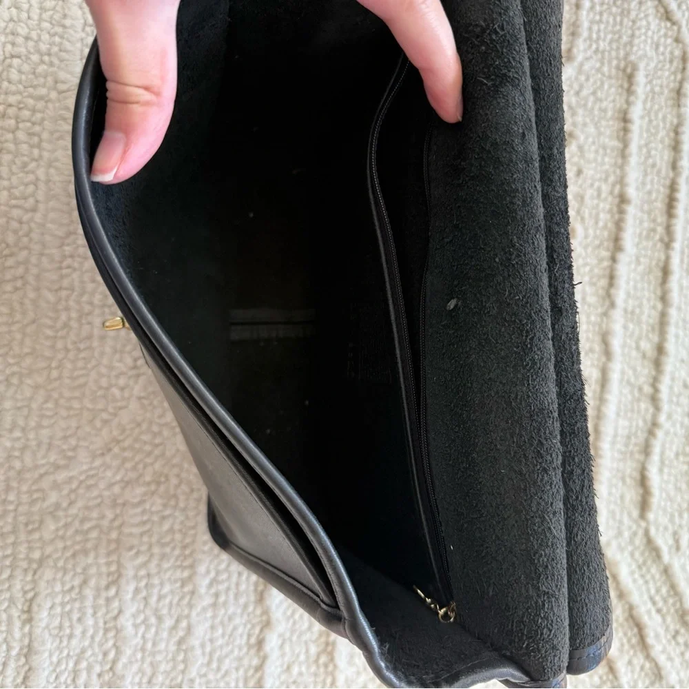 Vintage Coach Willis Bag M0651-F09927 Black Leather w Adjustable Strap & Hangtag - Picture 3 of 9